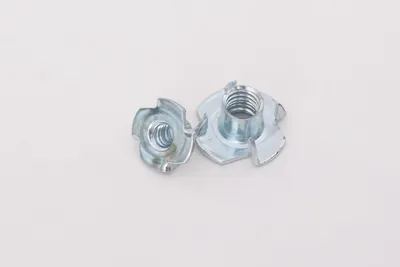 DIN1624 Blue White Zinc Plated Carbon Steel Fastener Hardware Tee Nuts with Pronge Nut